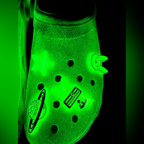 Crocs Classic Clog Bad Bunny - Picture 14 of 16